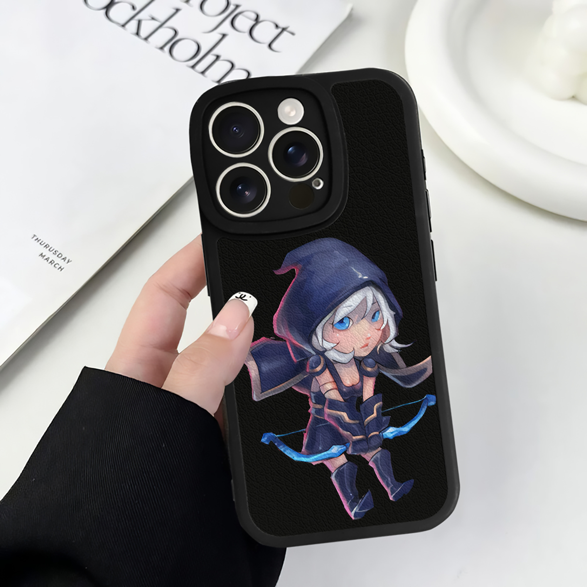 （画像用） リーグ・オブ・レジェンド League of Legends LOL 【iPhone 16シリーズ対応】シリコンスマホケース（レザー調） 材質：シリコン